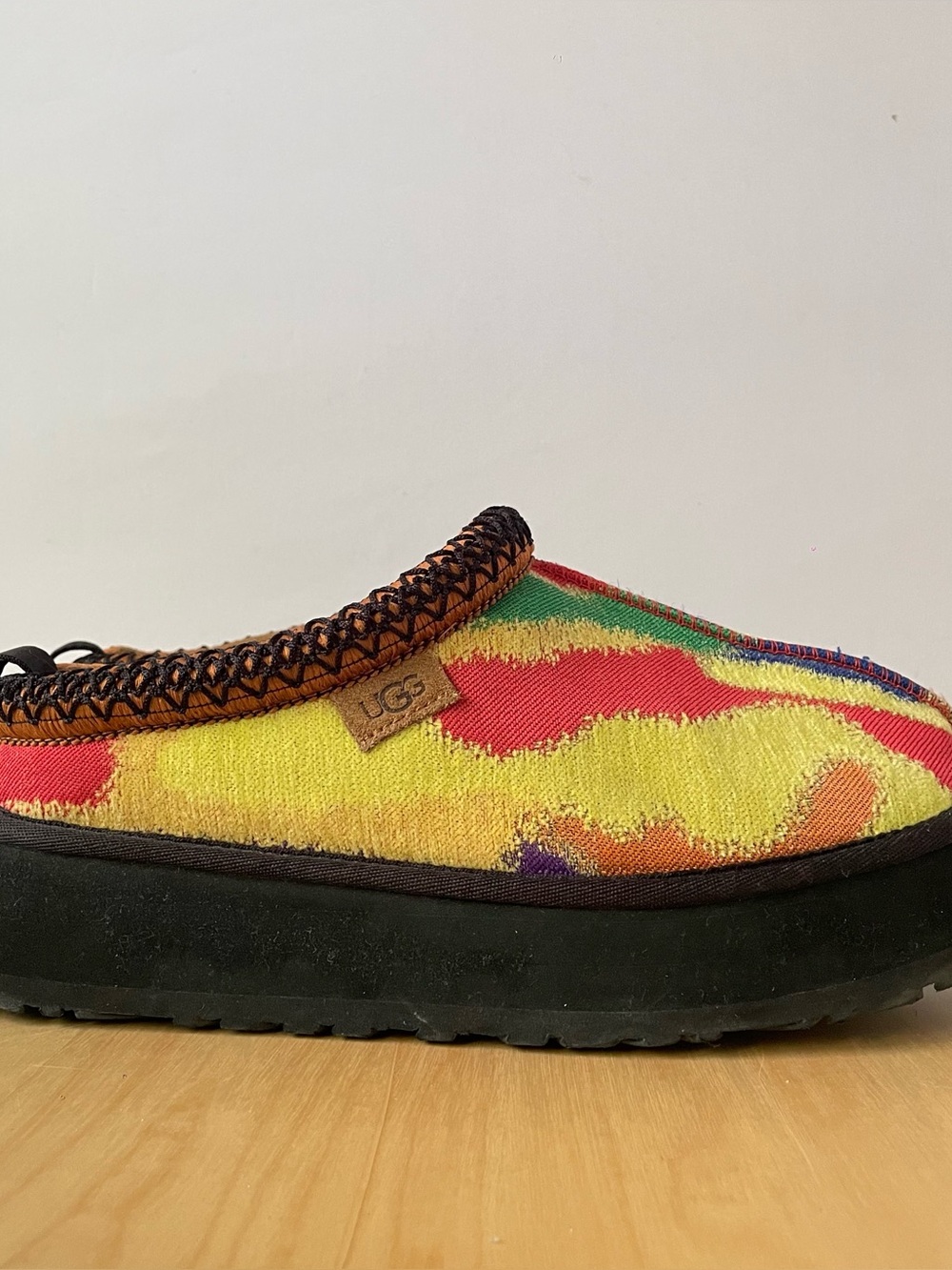 UGG Women's Tazz Pridepop Slipper | US 8